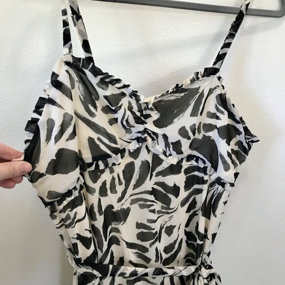 Alexis For Target Women's Black White Botanical Tiered Ruffle Maxi Dress. Size M - Picture 5 of 15